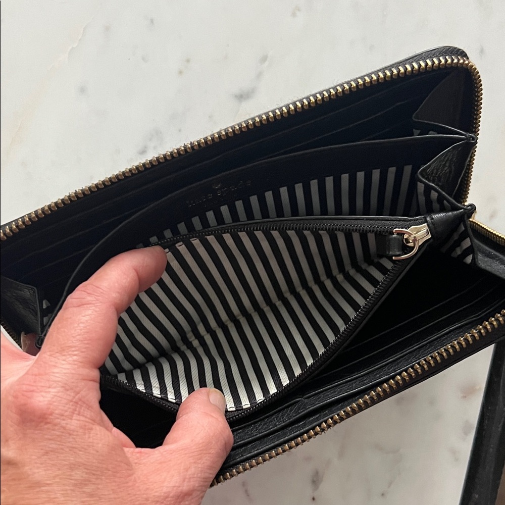 Kate Spade Black Leather Zip Around Wallet with Gold Accent Gently Used - Picture 10 of 10